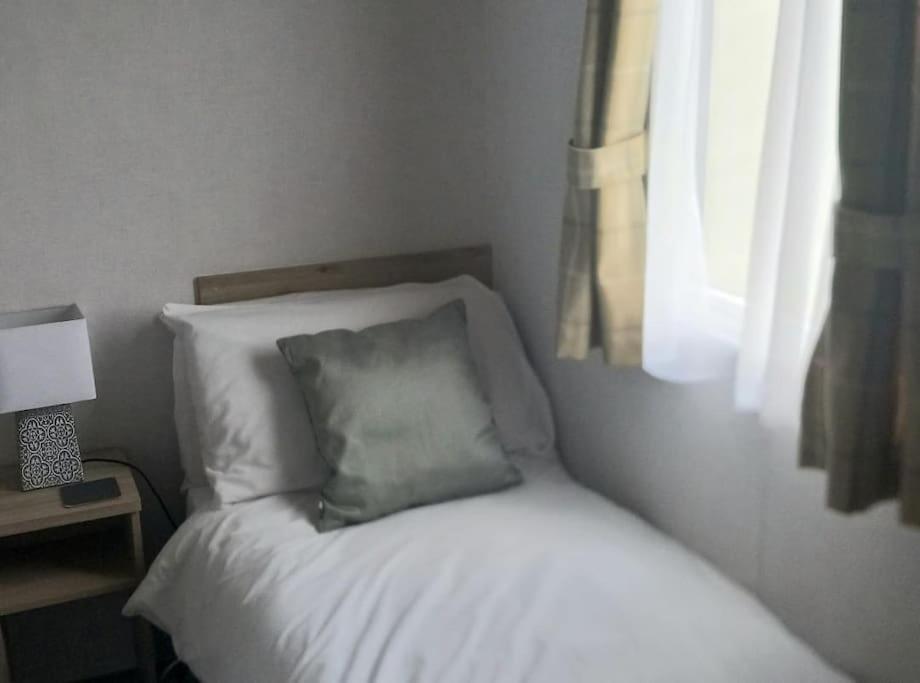Sea Breeze, Modern, Cosy Holiday Home Haverigg Екстер'єр фото