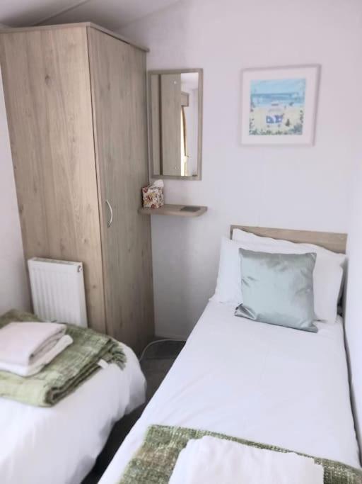 Sea Breeze, Modern, Cosy Holiday Home Haverigg Екстер'єр фото