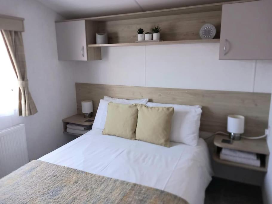 Sea Breeze, Modern, Cosy Holiday Home Haverigg Екстер'єр фото
