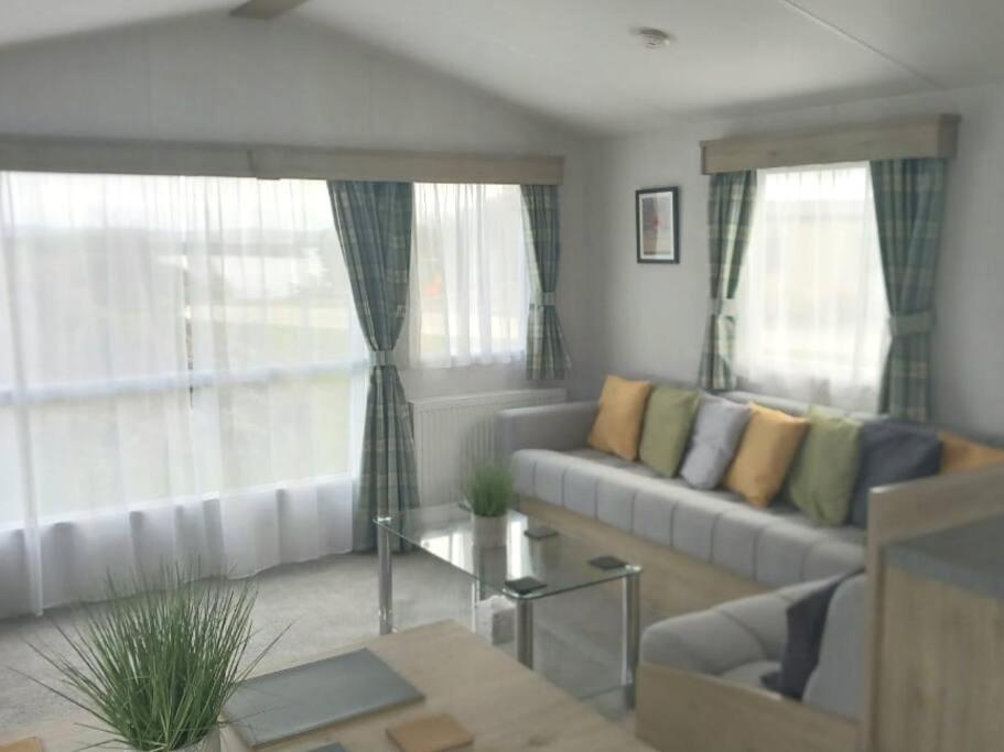 Sea Breeze, Modern, Cosy Holiday Home Haverigg Екстер'єр фото