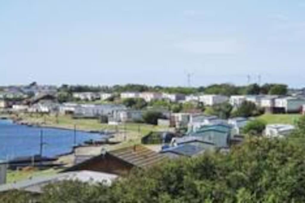 Sea Breeze, Modern, Cosy Holiday Home Haverigg Екстер'єр фото